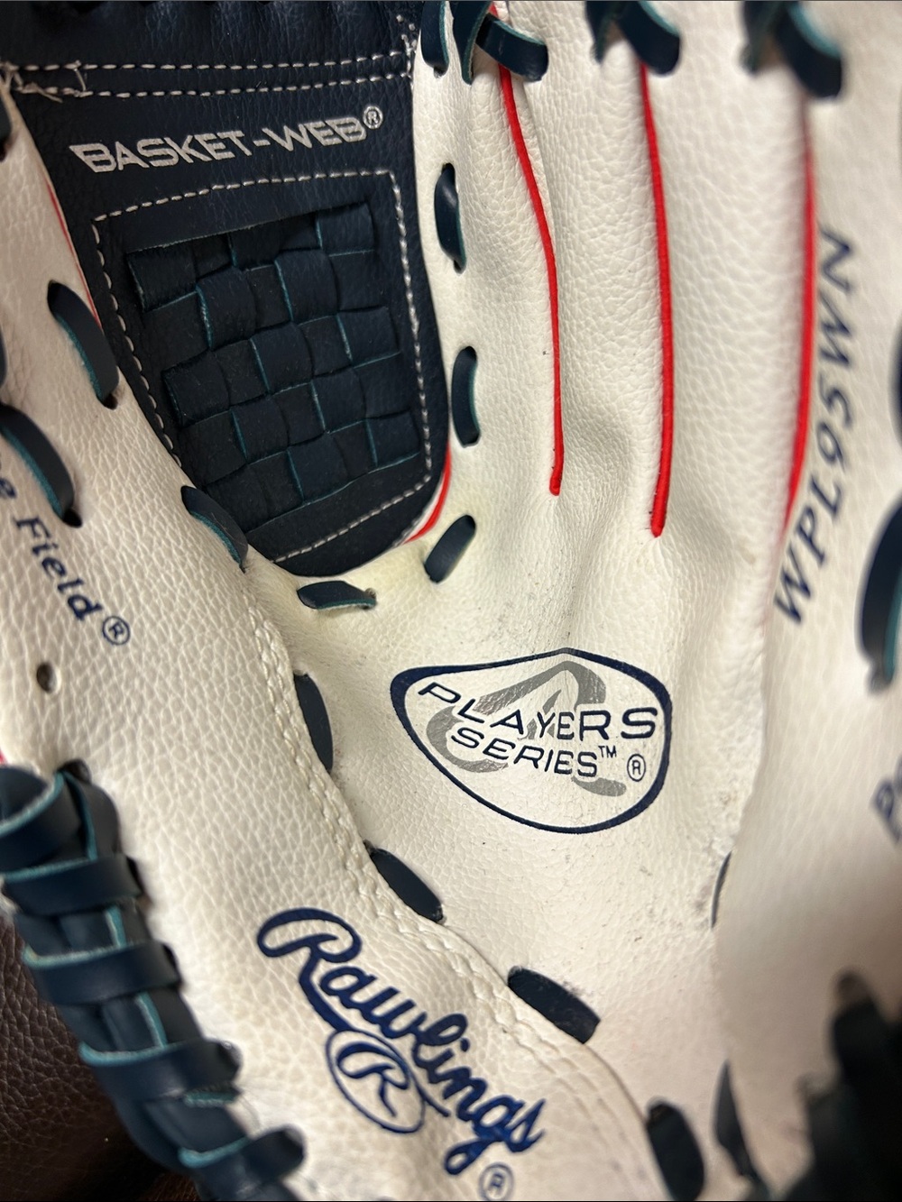 Rawlings Players Series kids’ Baseball Glove - White/Navy with Red Accents NEW